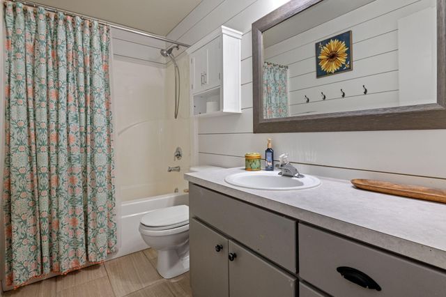 64564 Riverview Avenue, Bend, OR 97703