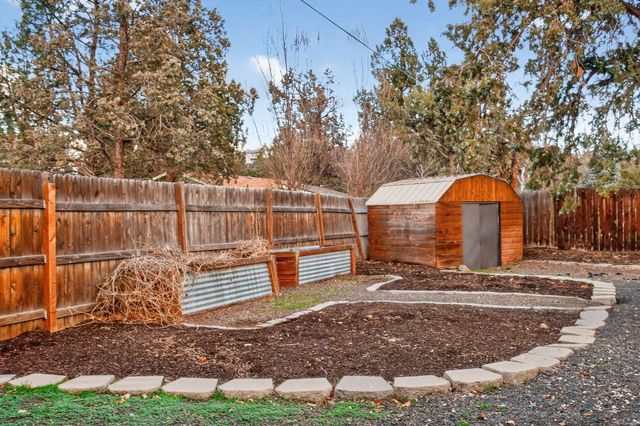 64564 Riverview Avenue, Bend, OR 97703