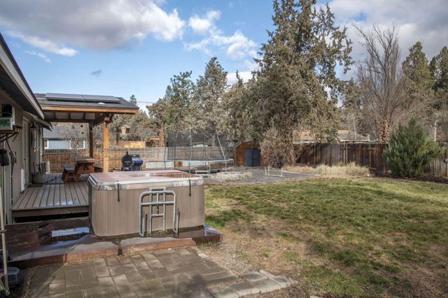 64564 Riverview Avenue, Bend, OR 97703