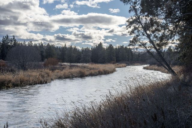 64564 Riverview Avenue, Bend, OR 97703