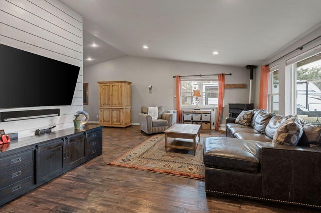 64564 Riverview Avenue, Bend, OR 97703