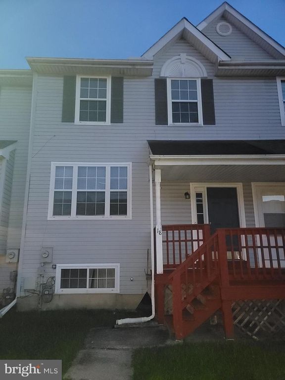 18 LAXFORD DR, Newark, DE 19702