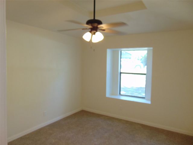 422 Oakwood Circle, Shady Shores, TX 76208