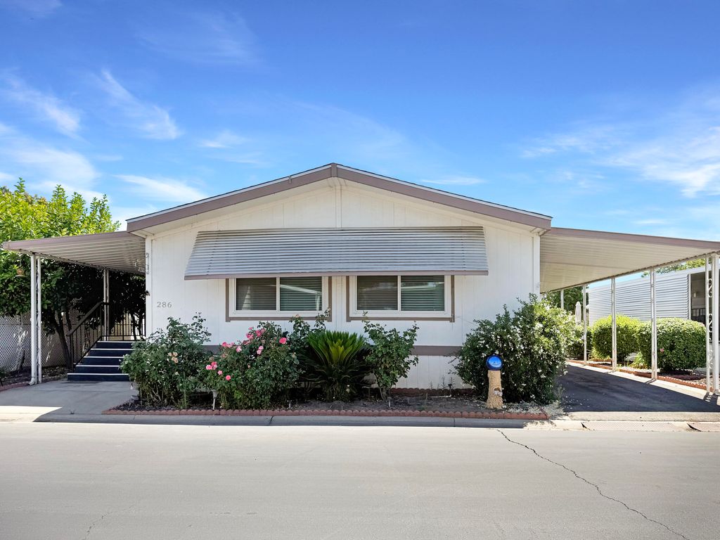 Image 1 of property listing at 2706 W Ashlan Avenue 286, Fresno, CA 93705