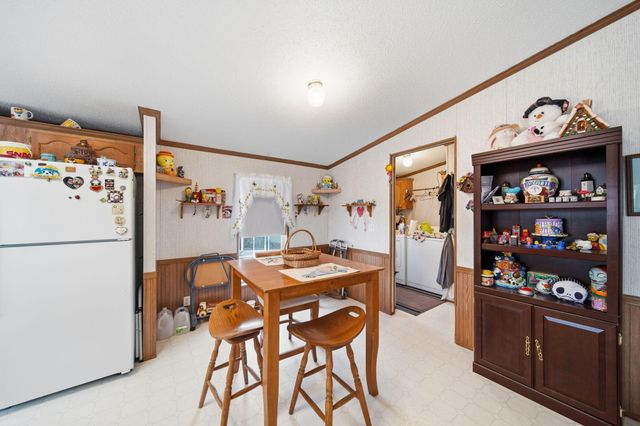 909 Savannah River Drive, Adrian City, MI 49221