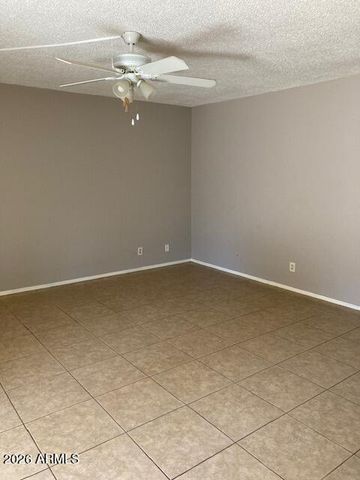 302 W MEDLOCK Drive 10, Phoenix, AZ 85013