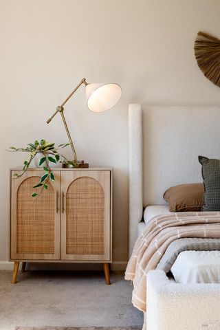 1620 Hickam Cir, Suisun City, CA 94585