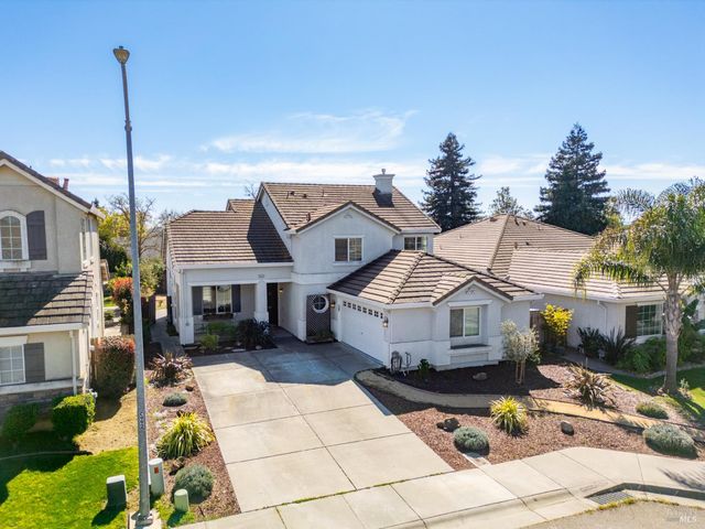 1620 Hickam Cir, Suisun City, CA 94585