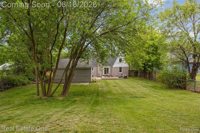 2275 Richwood Road, Auburn Hills, MI 48326