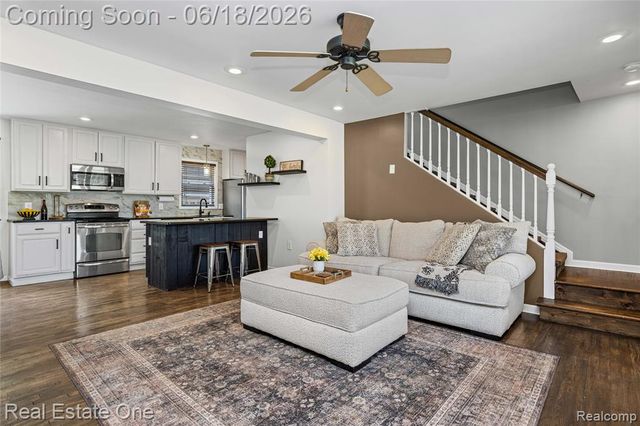 2275 Richwood Road, Auburn Hills, MI 48326