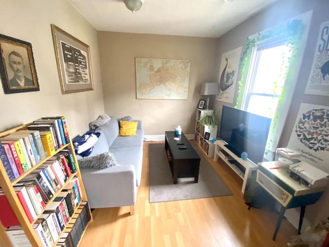 816 E Clarke STREET, Milwaukee, WI 53212