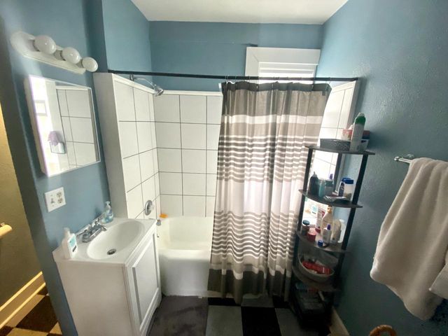 816 E Clarke STREET, Milwaukee, WI 53212