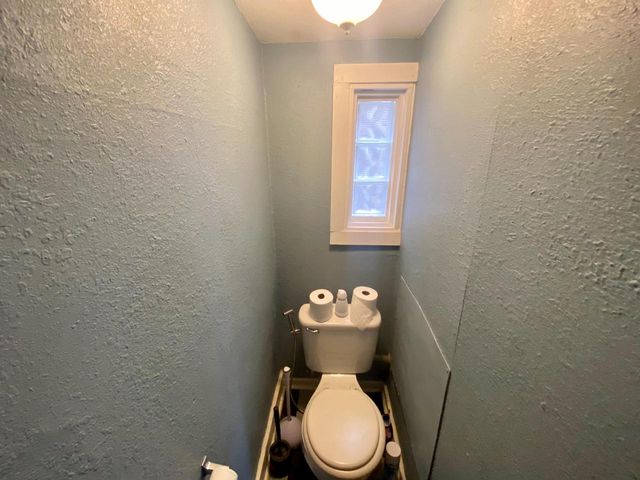 816 E Clarke STREET, Milwaukee, WI 53212