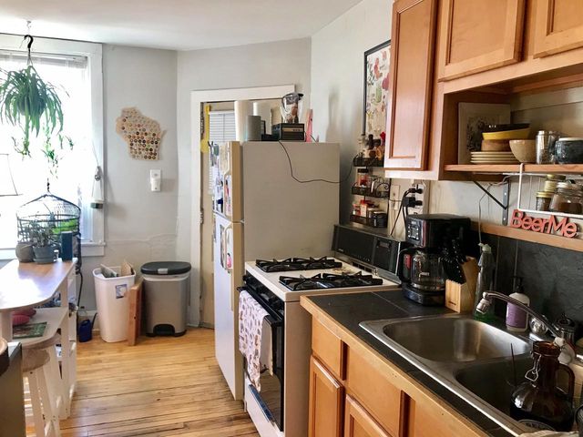 816 E Clarke STREET, Milwaukee, WI 53212