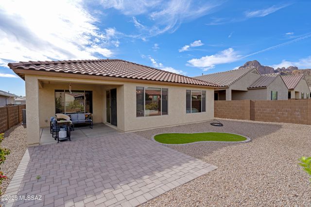 8467 N Van Cleeve Lane, Tucson, AZ 85743