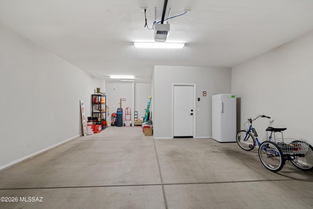 8467 N Van Cleeve Lane, Tucson, AZ 85743