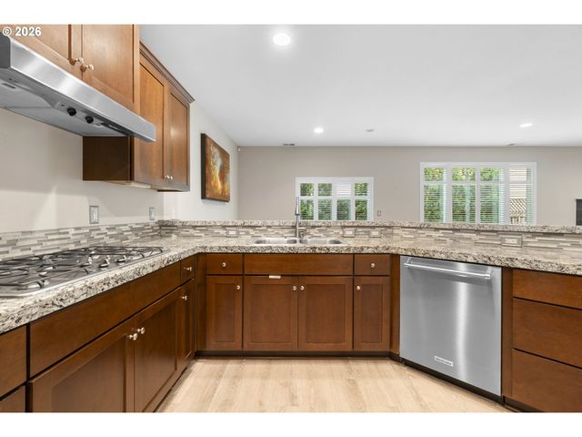 6143 Ne SHERBORNE St, Hillsboro, OR 97124