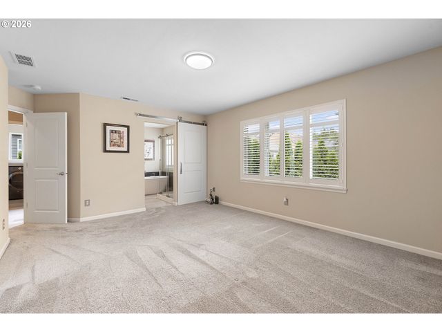 6143 Ne SHERBORNE St, Hillsboro, OR 97124