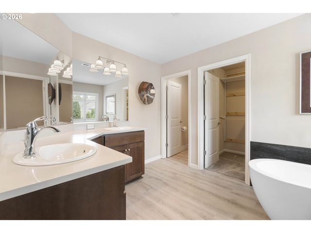 6143 Ne SHERBORNE St, Hillsboro, OR 97124