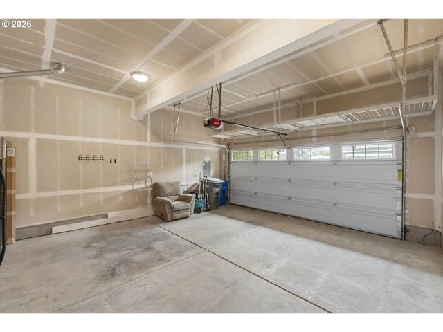 6143 Ne SHERBORNE St, Hillsboro, OR 97124