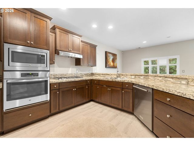 6143 Ne SHERBORNE St, Hillsboro, OR 97124