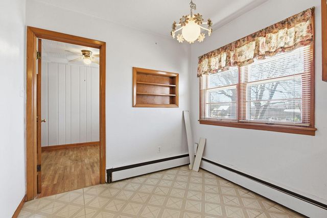 1909 BEAR CREEK DR, Columbia, MO 65202