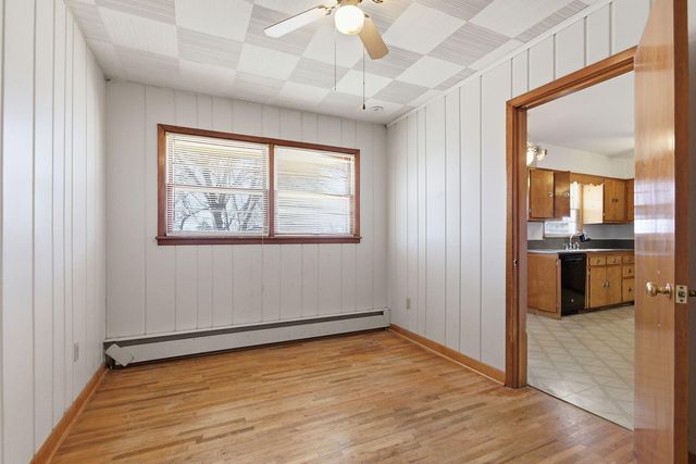 1909 BEAR CREEK DR, Columbia, MO 65202