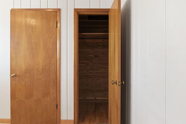 1909 BEAR CREEK DR, Columbia, MO 65202