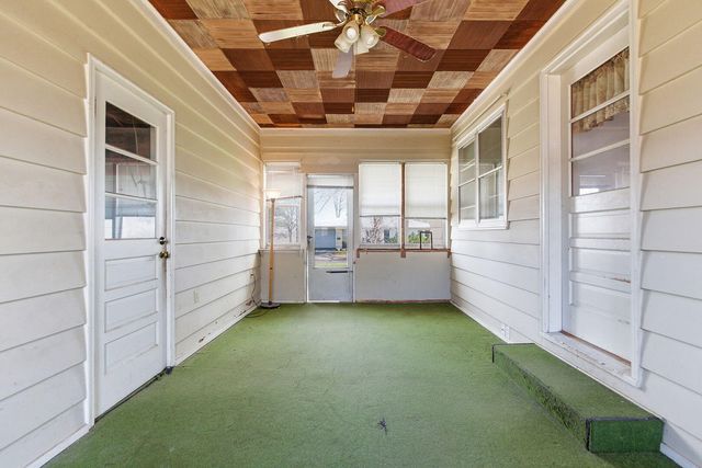 1909 BEAR CREEK DR, Columbia, MO 65202