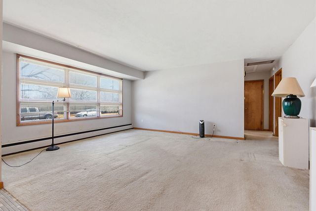 1909 BEAR CREEK DR, Columbia, MO 65202