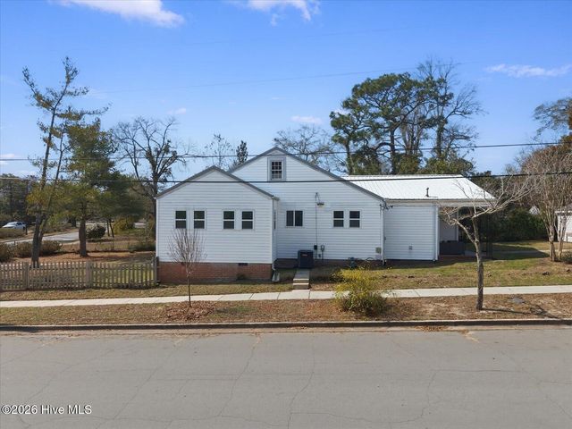 221 Northern Boulevard, Wilmington, NC 28401
