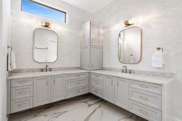 1011 Wynnwood Lane, Houston, TX 77008