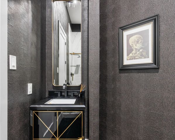 1011 Wynnwood Lane, Houston, TX 77008