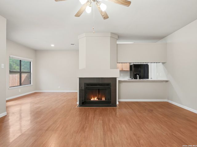 7914 WAYSIDE TRL, San Antonio, TX 78244