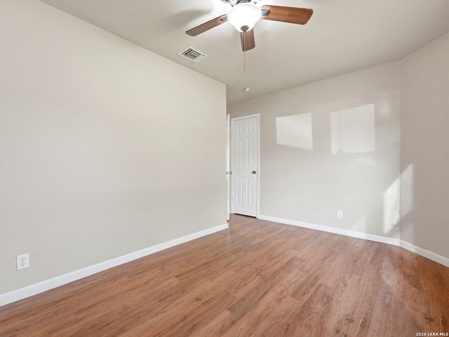 7914 WAYSIDE TRL, San Antonio, TX 78244