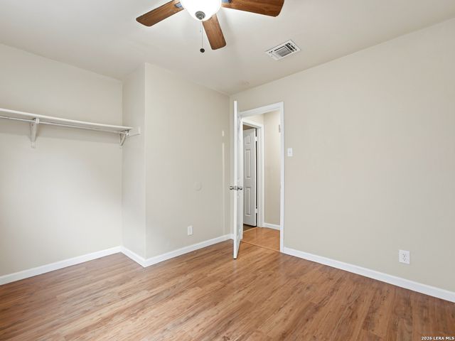 7914 WAYSIDE TRL, San Antonio, TX 78244