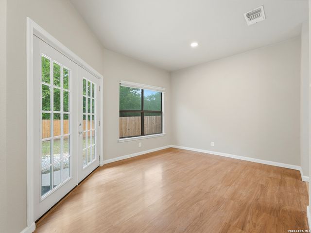7914 WAYSIDE TRL, San Antonio, TX 78244