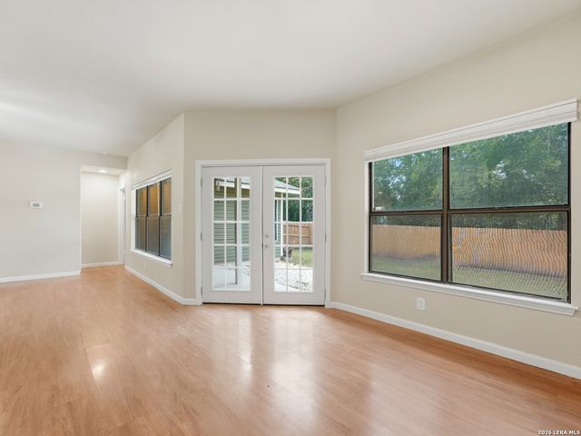 7914 WAYSIDE TRL, San Antonio, TX 78244