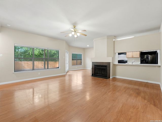 7914 WAYSIDE TRL, San Antonio, TX 78244