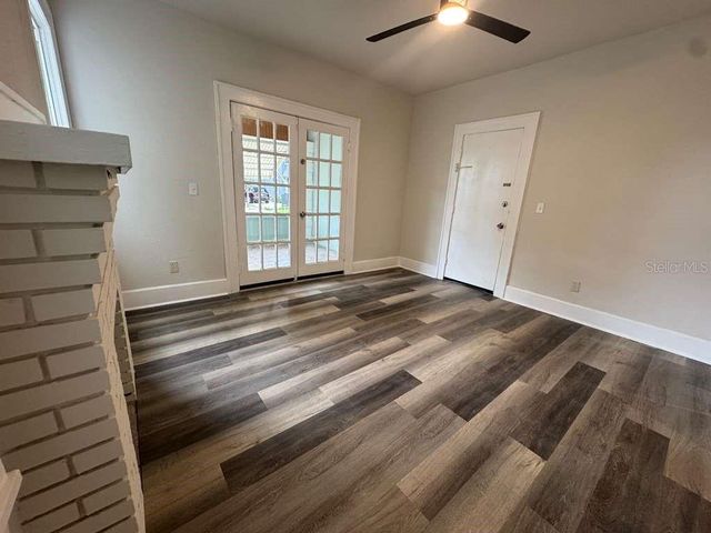 824 6TH STREET N 2, St Petersburg, FL 33701