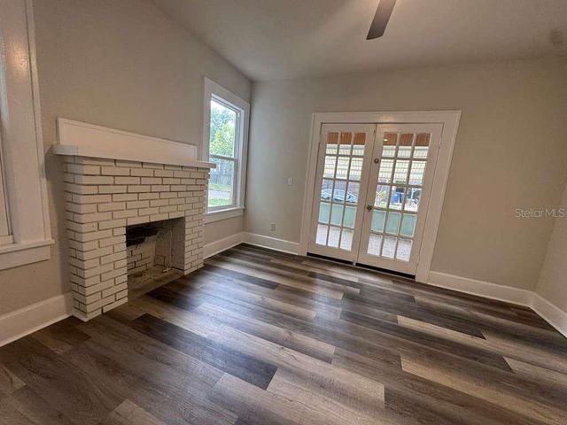824 6TH STREET N 2, St Petersburg, FL 33701
