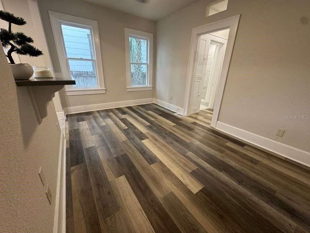 824 6TH STREET N 2, St Petersburg, FL 33701