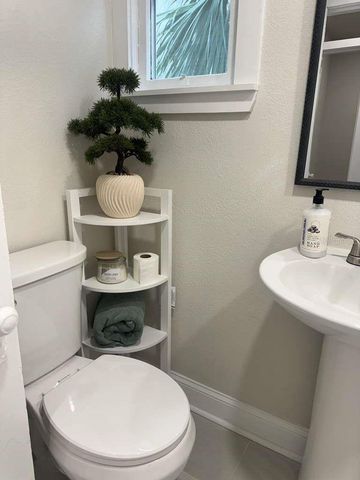 824 6TH STREET N 2, St Petersburg, FL 33701