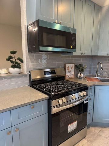 824 6TH STREET N 2, St Petersburg, FL 33701