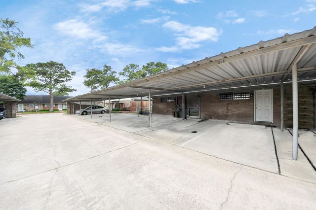 44 Tri Oaks Lane 44, Houston, TX 77043