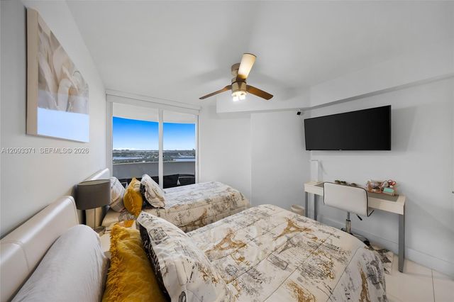 6301 Collins Avenue 2107, Miami Beach, FL 33141