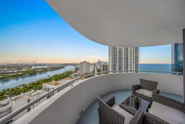 6301 Collins Avenue 2107, Miami Beach, FL 33141