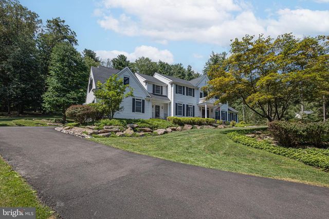 21 BELLINGHAMSHIRE PL, New Hope, PA 18938