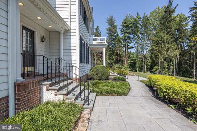 21 BELLINGHAMSHIRE PL, New Hope, PA 18938