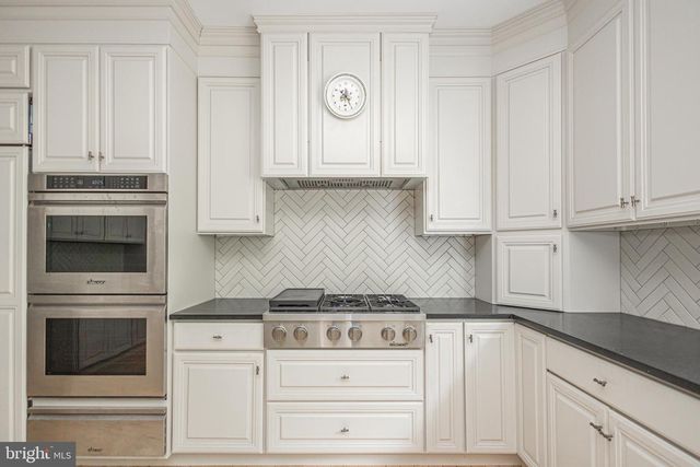 21 BELLINGHAMSHIRE PL, New Hope, PA 18938